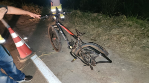 Ciclista morre ap&oacute;s colis&atilde;o com caminhonete na MG-050, em Formiga