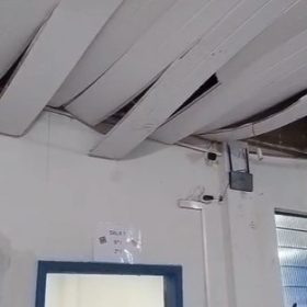 Chuvas provocam danos em três escolas de Divinópolis