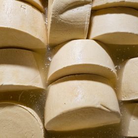 Regulamenta&ccedil;&atilde;o&nbsp;t&eacute;cnica do Queijo Artesanal do Vale do Sua&ccedil;u&iacute;&nbsp;permite sua venda&nbsp;em todo o pa&iacute;s