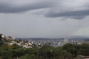 Defesa Civil de Minas Gerais alerta para previs&atilde;o de chuvas intensas at&eacute; domingo (8/3)