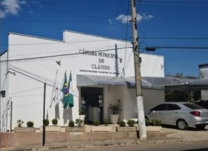 Confusão envolvendo vereador e proprietário de jornal gera tensão em Cláudio