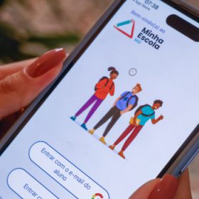 Aplicativo Minha Escola MG ultrapassa 130 mil downloads e come&ccedil;a a receber registros acad&ecirc;micos