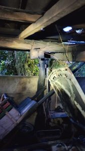 Casa pega fogo em Lagoa da Prata