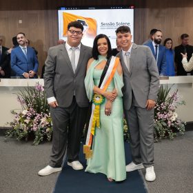 Posse histórica marca primeira mulher à frente da Prefeitura de Divinópolis