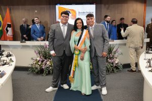 Posse histórica marca primeira mulher à frente da Prefeitura de Divinópolis