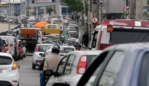 Prazo para pagar taxa de licenciamento de ve&iacute;culos em MG termina nesta ter&ccedil;a (31)