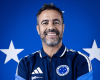 Artur Jorge não vai priorizar competições, mas precisa atacar o Brasileirão
