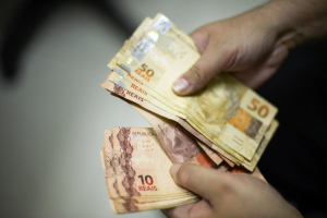 Divinópolis: confira as vagas de emprego para terça-feira (10)