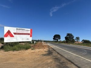 Governo de Minas entrega obras e autoriza novos trechos rodovi&aacute;rios no Norte do estado