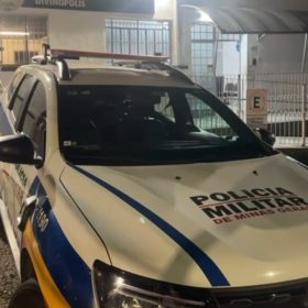 VÍDEO: Acusado de vandalismo é preso após destruir escultura no Centro de Divinópolis