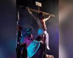 Encenação da Paixão de Cristo emociona público em Divinópolis e grupo recebe Moção Congratulatória