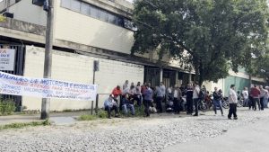 Greve dos ônibus chega ao fim após motoristas aceitarem proposta da Transoeste