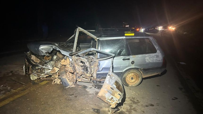 Batida de frente deixa sete feridos na MG-260, em Cláudio