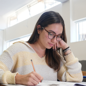 Estudantes mineiros j&aacute; podem solicitar isen&ccedil;&atilde;o da taxa de inscri&ccedil;&atilde;o do Enem 2026