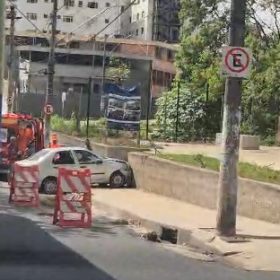 Novo acidente na Avenida JK reacende alerta de moradores