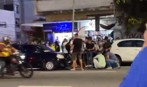 Perseguição policial termina com tiros, acidente grave e caos no trânsito no Centro de Divinópolis