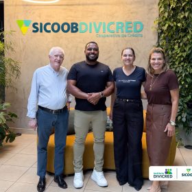 Instituto Divicred formaliza contrato para nova sede em Divinópolis