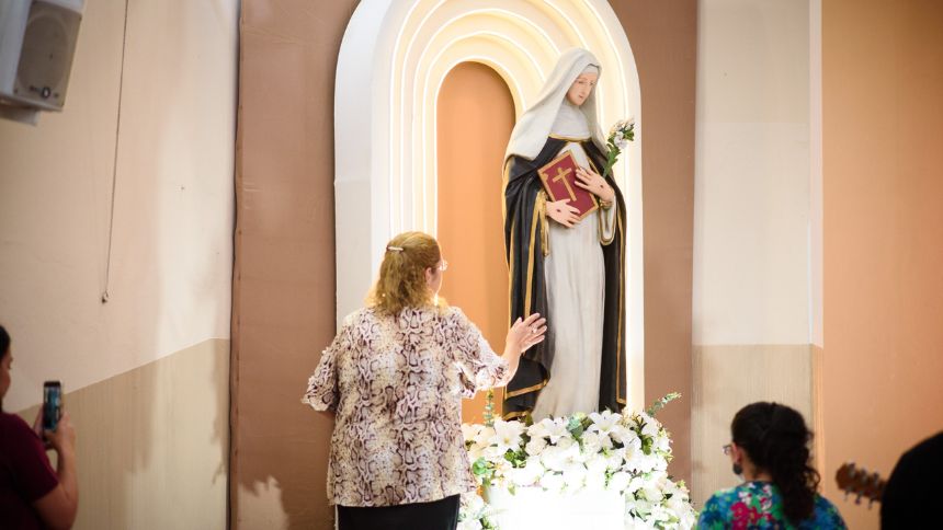 Comunidade Santa Catarina de Sena celebra novena e convida fiéis para festa no bairro LP Pereira