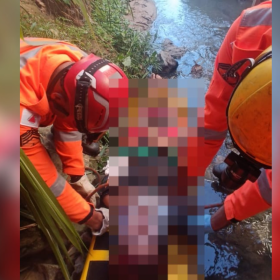 Jovem fica ferida ao cair de 3 metros ao tentar resgatar gato em Formiga