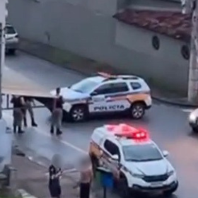 VÍDEO: Homem é morto a tiros em plena luz do dia em Itaúna