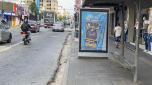 V&iacute;deo: Greve no transporte coletivo preocupa moradores de Divin&oacute;polis