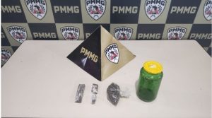 Homem é flagrado arremessando drogas pela janela e acaba preso em Santo Antônio do Monte