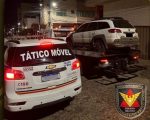 Carro furtado é localizado pela PM no bairro Planalto, em Divinópolis