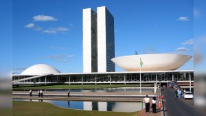 Quem trocou de partido na janela partidária em Minas Gerais e quem ainda pode mudar?