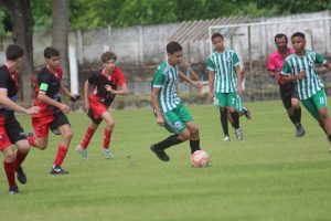 Copa União de Base movimenta Divinópolis com goleadas e jogos equilibrados no fim de semana