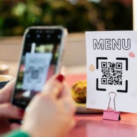Lei obriga bares e restaurantes de Divinópolis a oferecer cardápio impresso ou acesso à internet