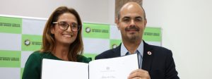 Governador empossa nova defensora p&uacute;blica-geral de Minas Gerais