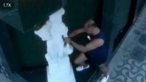 Preso por danificar est&aacute;tua em Divin&oacute;polis amea&ccedil;ava moradores