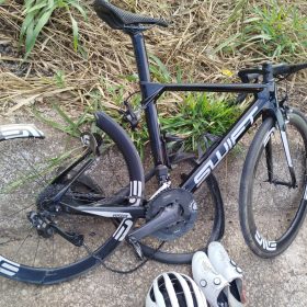 Motorista atinge ciclista na BR-494, foge sem prestar socorro