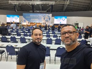 Padres de Divin&oacute;polis marcam presen&ccedil;a no encontro nacional dos presb&iacute;teros em Aparecida/SP