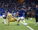 Em um típico jogo de Libertadores, Cruzeiro vence o Boca por 1×0