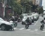 Motorista ‘flagra’ batida no Centro de Divinópolis; veja o vídeo