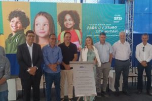 FIEMG inaugura escola do SESI em Araçuaí e lança pedra…
