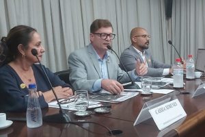 Nova secretária debate rumos da Comunicação em Minas em reunião…