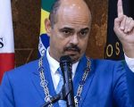 Críticas marcam atuação de Simões