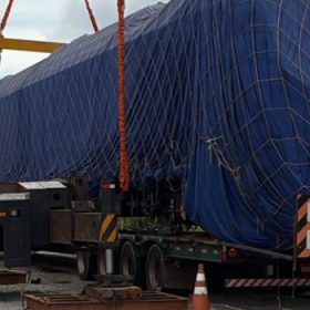Mais dois novos trens do metr&ocirc; chegam a Belo Horizonte