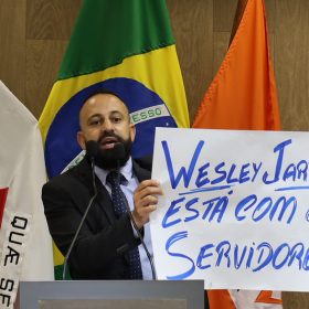 “Estou do lado do servidor”, afirma Wesley Jarbas sobre reforma previdenciária
