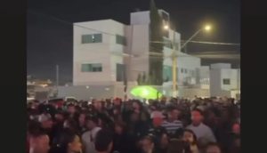 Superlota&ccedil;&atilde;o, filas e tens&atilde;o na entrada marcam noite de shows em Nova Serrana