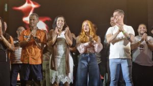 F&eacute;, m&uacute;sica e emo&ccedil;&atilde;o tomam a Pra&ccedil;a do Santu&aacute;rio na 2&ordf; Marcha para Jesus em Divin&oacute;polis
