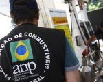 ANP fiscaliza postos de combustíveis e depósitos de gás em Divinópolis