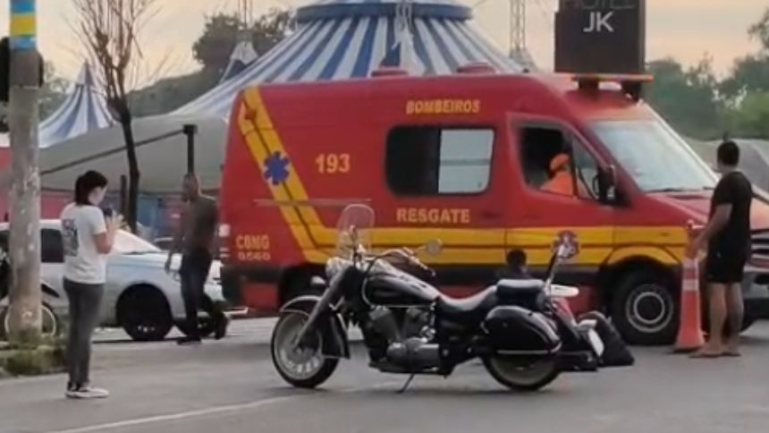 Acidente deixa motociclista ferido perto da ponte do Manoel Valinhas, em Divinópolis