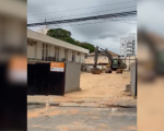 Estacionamento de motos é proibido temporariamente em frente à obra do novo anexo da Câmara