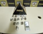 Jovem é preso por tráfico de drogas após tentar fugir da PM em Dores do Indaiá