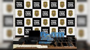 Operação contra agiotagem prende mulher e apreende celulares, notebooks e tablets em Arcos