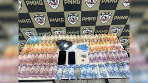 Cinco pessoas s&atilde;o presas por tr&aacute;fico de drogas em Lagoa da Prata