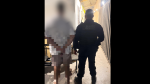 Homem é preso após agredir ex-companheira em Nova Serrana